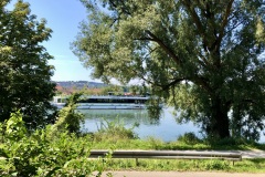 Schiffsverkehr auf der Donau